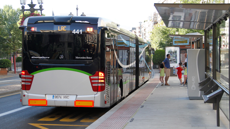 Inauguración-de-la-línea-de-autobuses-LAC-autobus-12.jpg